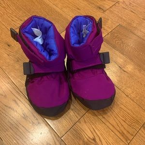 MEC snow booties for babies/toddlers